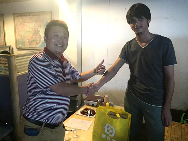 新疆經銷商阿客塔先生