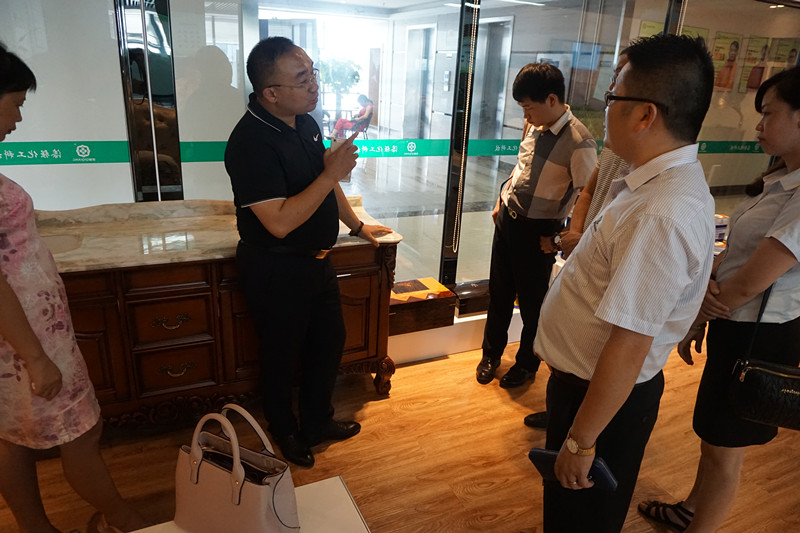 李江會長對蜜桃视频在线视频化工的企業文化、產品品質確認