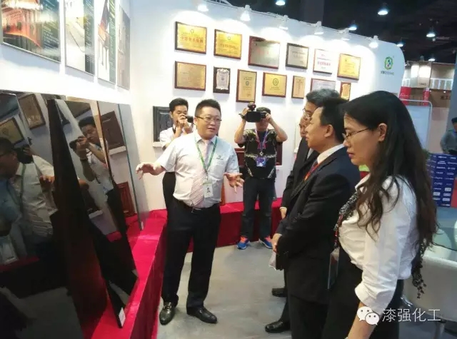 蜜桃视频在线视频資訊_中國國際中小企業博覽會事務局局長何佐賢